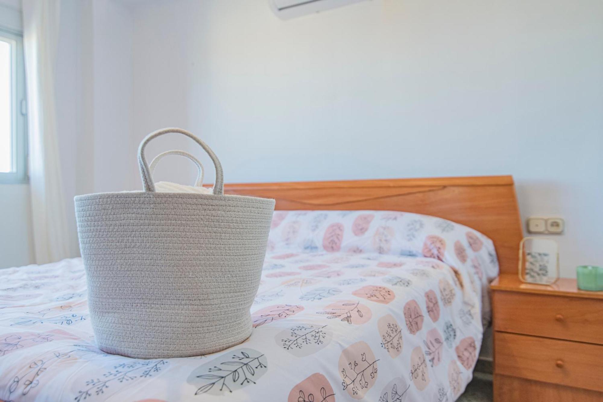 Delfin Retreat Con Terraza Junto A Parada De Metro Гранада Екстериор снимка