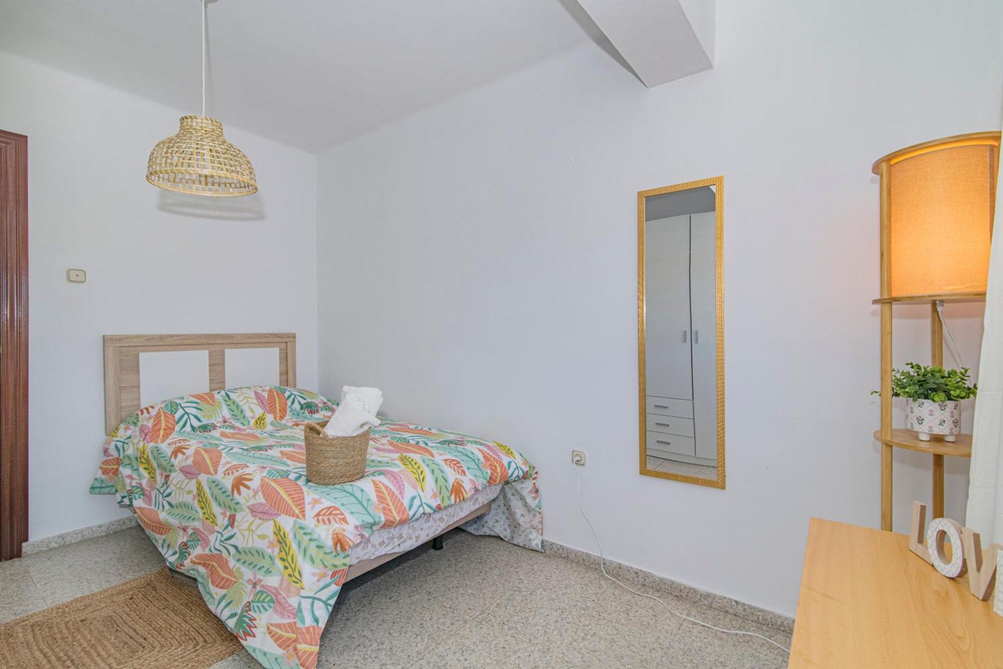 Delfin Retreat Con Terraza Junto A Parada De Metro Гранада Екстериор снимка