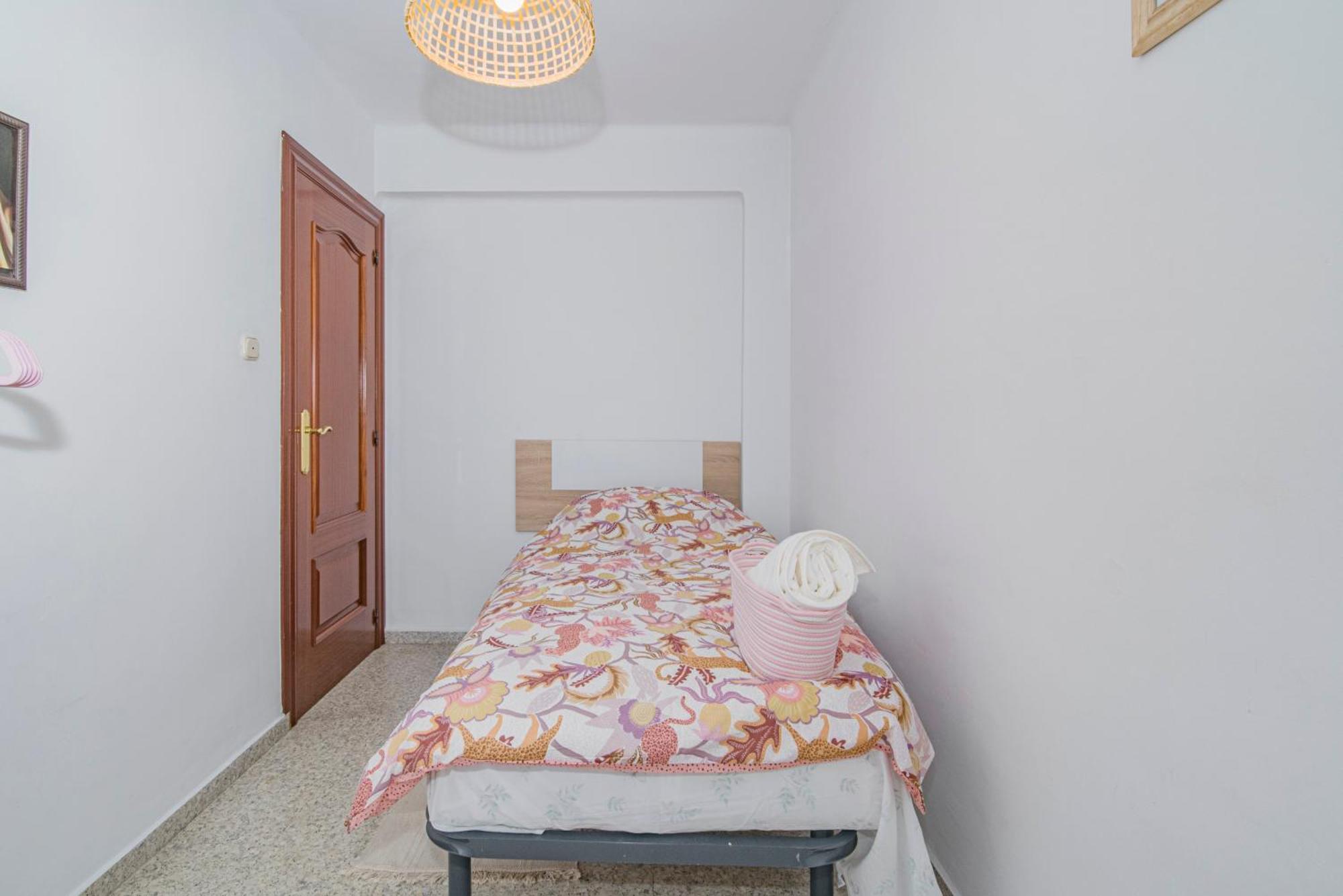 Delfin Retreat Con Terraza Junto A Parada De Metro Гранада Екстериор снимка