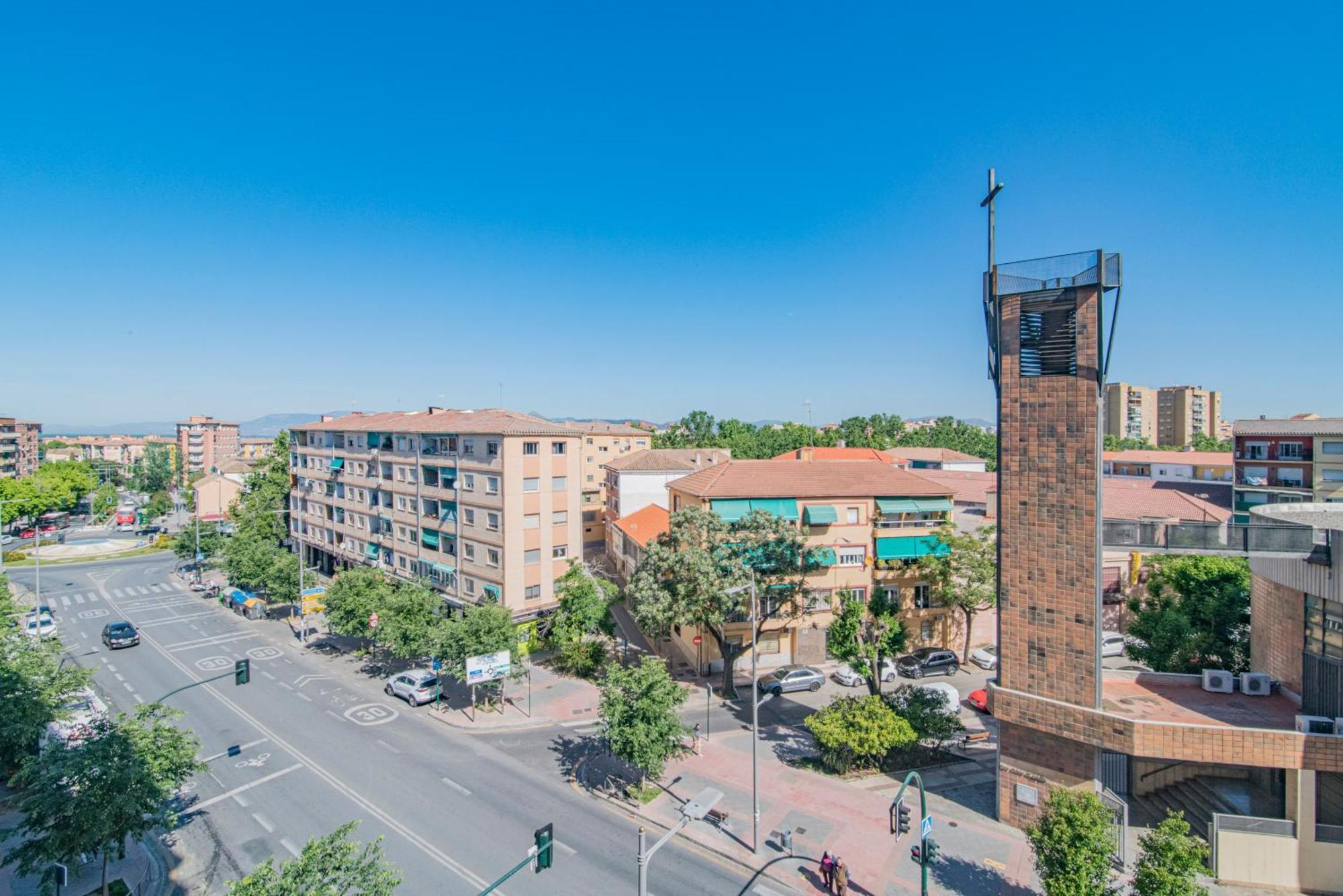 Delfin Retreat Con Terraza Junto A Parada De Metro Гранада Екстериор снимка